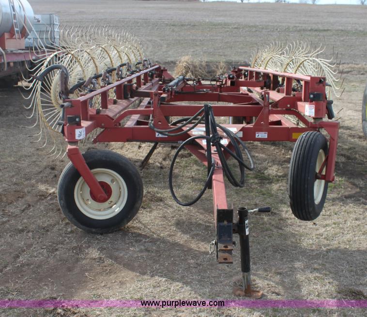 image for item F3491 2009 H&S BF16 bi-fold rake