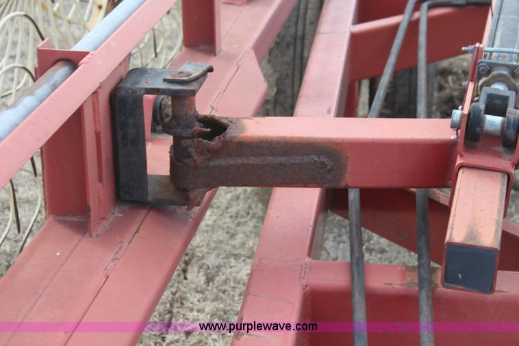 image for item F3491 2009 H&S BF16 bi-fold rake