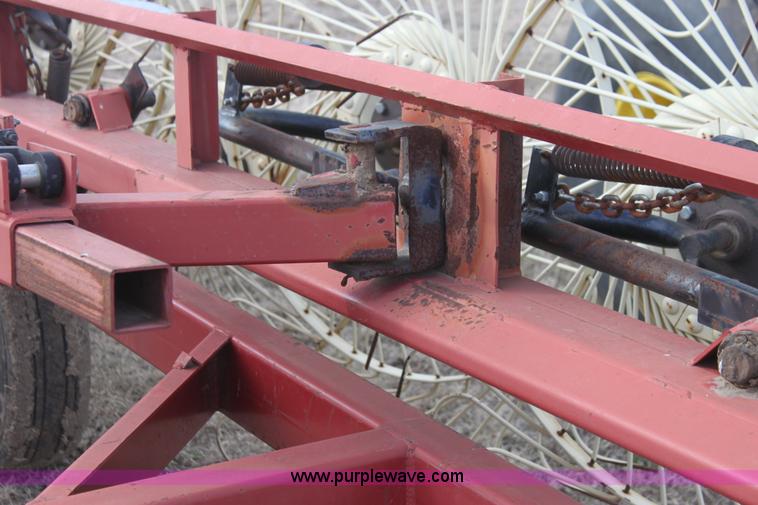 image for item F3491 2009 H&S BF16 bi-fold rake