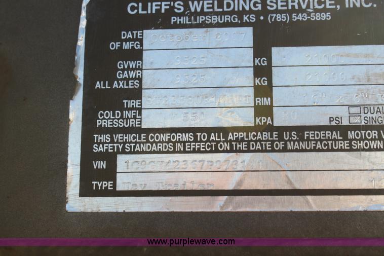 image for item F3494 2007 Pride of the Prairie dual inline bale trailer