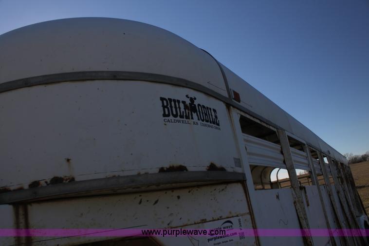 image for item F3495 1990 Bullmobile livestock trailer