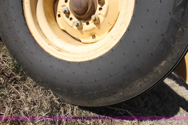 image for item F3497 2005 Phillips 4305A 43' rotary harrow