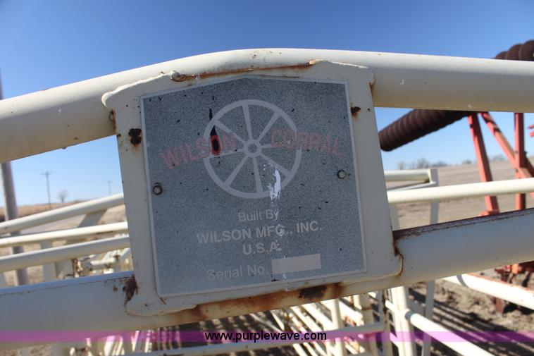 image for item F3500 Wilson wheel corral portable pens