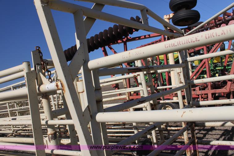 image for item F3500 Wilson wheel corral portable pens