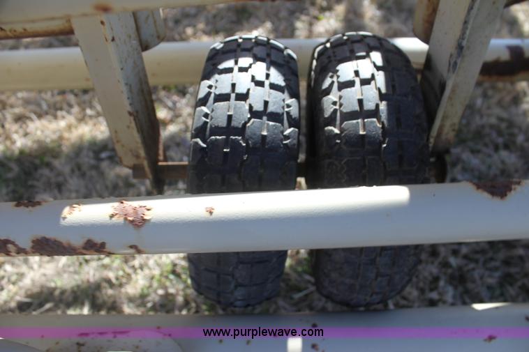 image for item F3500 Wilson wheel corral portable pens