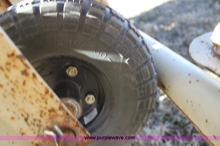 image for item F3500 Wilson wheel corral portable pens