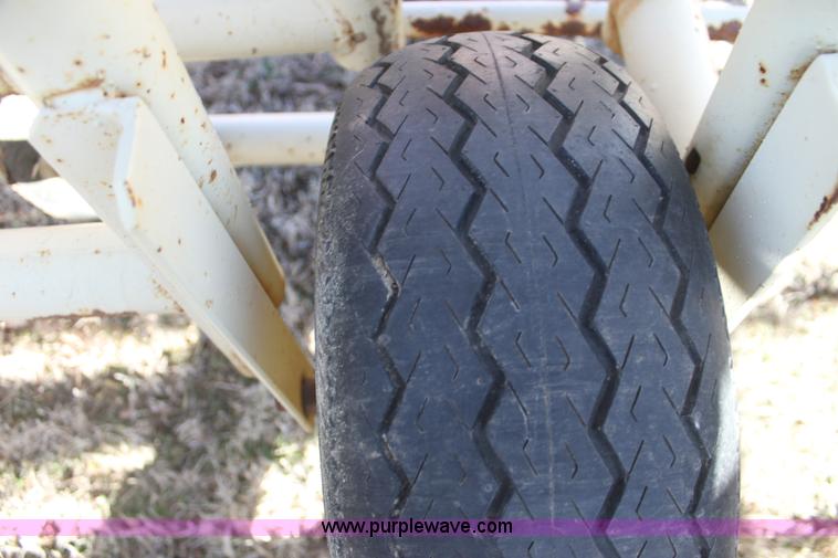 image for item F3500 Wilson wheel corral portable pens