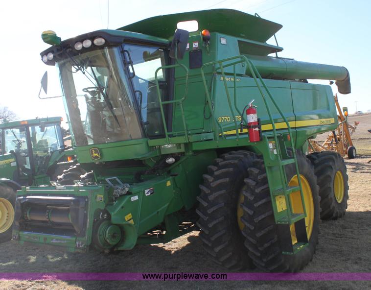 image for item L6500 2010 John Deere 9770 STS combine