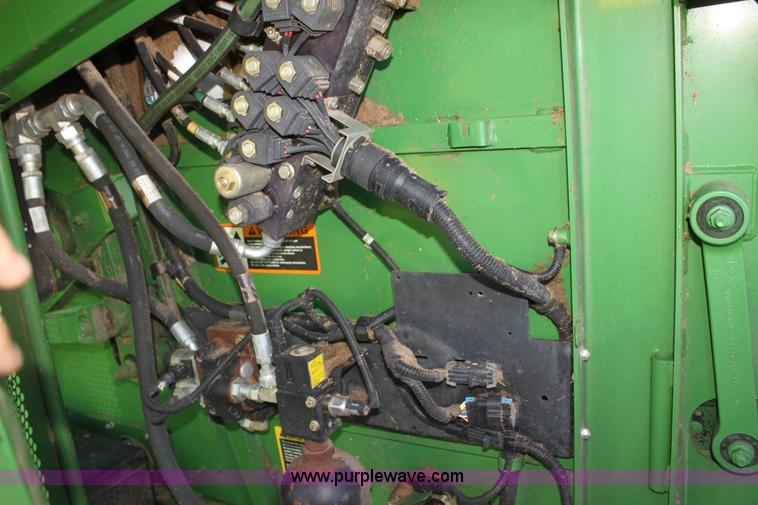 image for item L6500 2010 John Deere 9770 STS combine