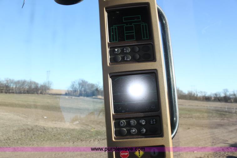 image for item L6501 2011 John Deere 9770 STS combine