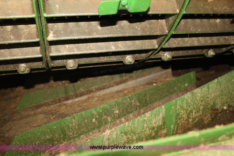 image for item L6501 2011 John Deere 9770 STS combine