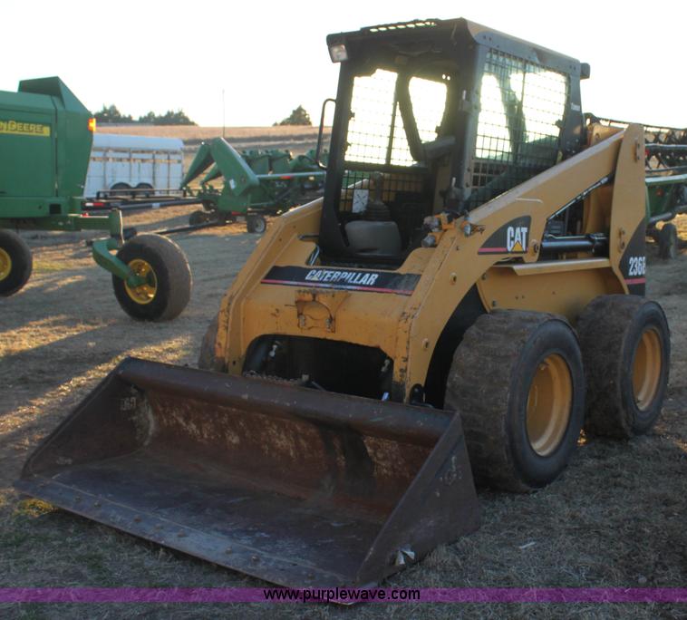 image for item L6503 2006 Caterpillar 236B skid steer