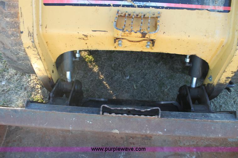 image for item L6503 2006 Caterpillar 236B skid steer