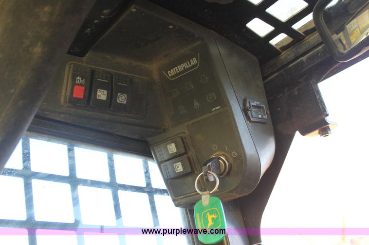 image for item L6503 2006 Caterpillar 236B skid steer