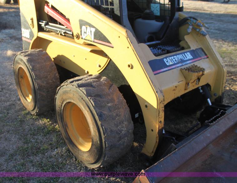 image for item L6503 2006 Caterpillar 236B skid steer