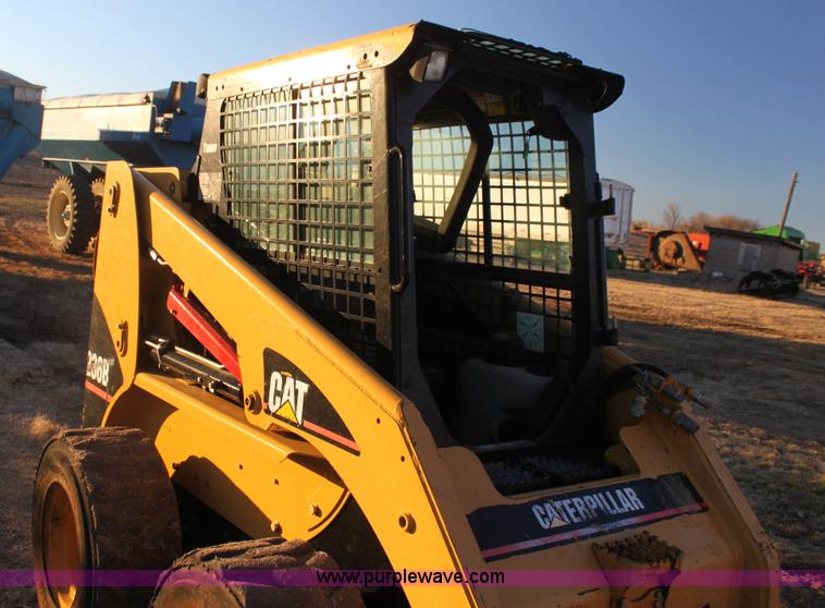 image for item L6503 2006 Caterpillar 236B skid steer