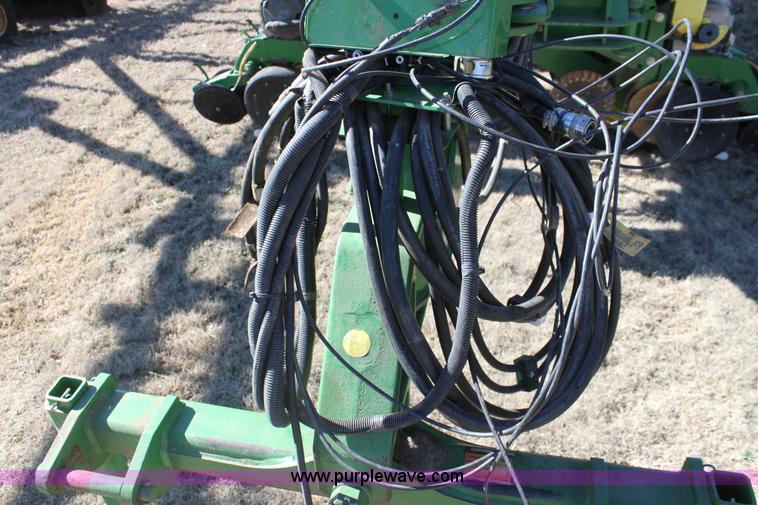 image for item L6504 2010 John Deere 1790 split row planter