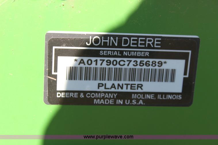 image for item L6504 2010 John Deere 1790 split row planter