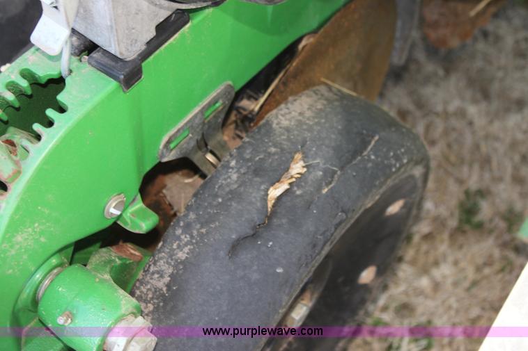 image for item L6504 2010 John Deere 1790 split row planter