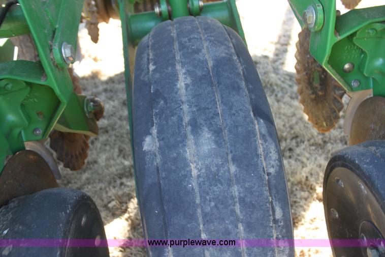 image for item L6504 2010 John Deere 1790 split row planter
