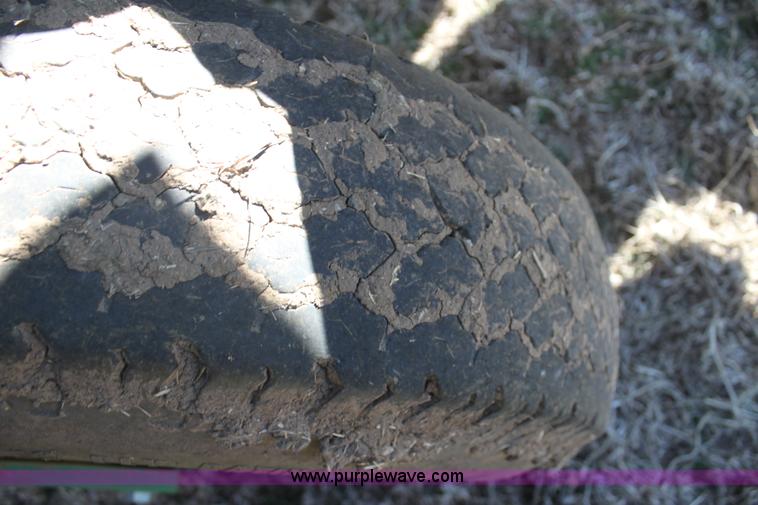 image for item L6504 2010 John Deere 1790 split row planter