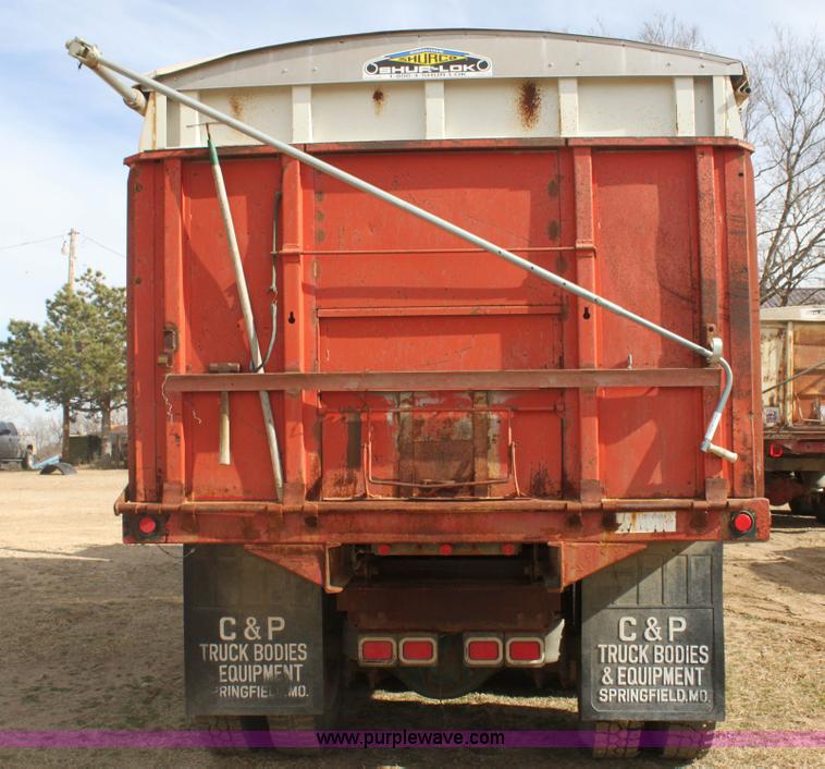 image for item L6507 1984 Peterbilt 359 grain truck