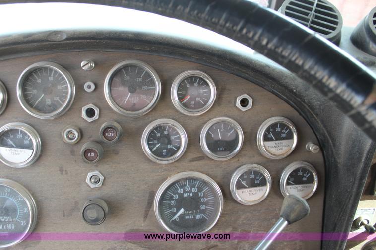 image for item L6507 1984 Peterbilt 359 grain truck