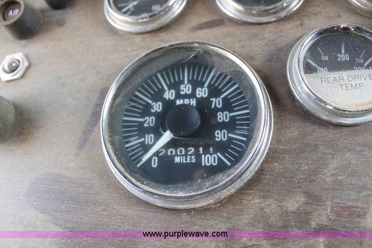 image for item L6507 1984 Peterbilt 359 grain truck