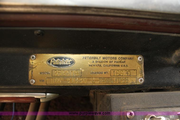 image for item L6507 1984 Peterbilt 359 grain truck