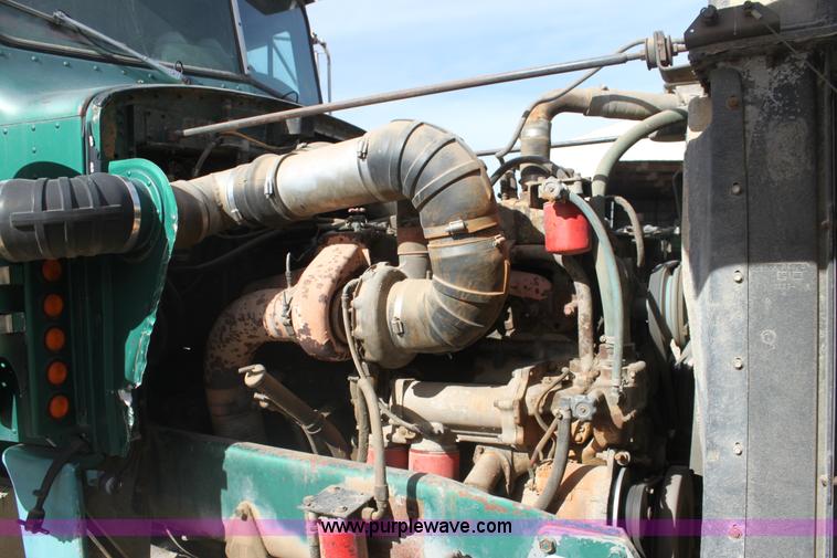 image for item L6507 1984 Peterbilt 359 grain truck