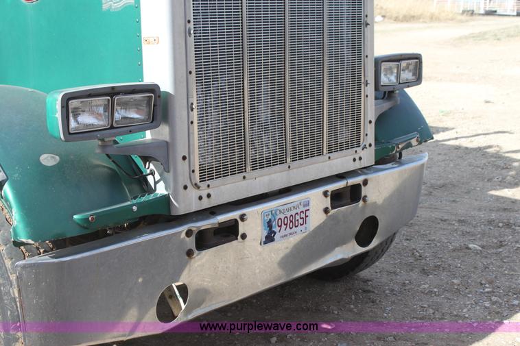 image for item L6507 1984 Peterbilt 359 grain truck