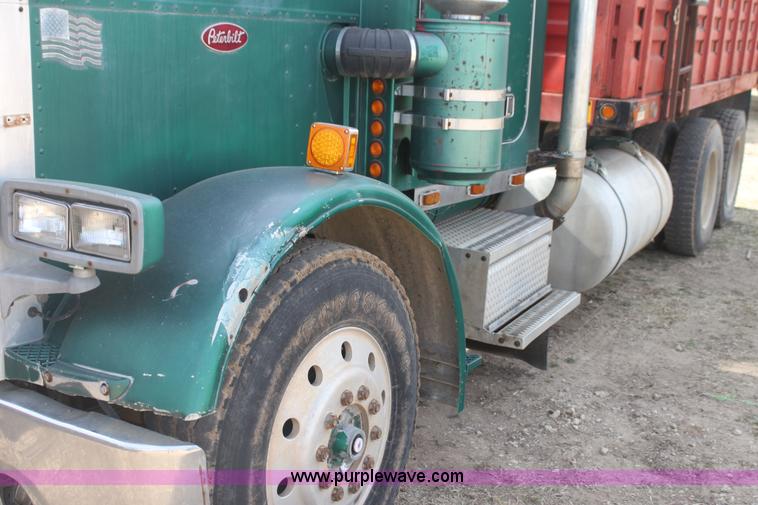 image for item L6507 1984 Peterbilt 359 grain truck