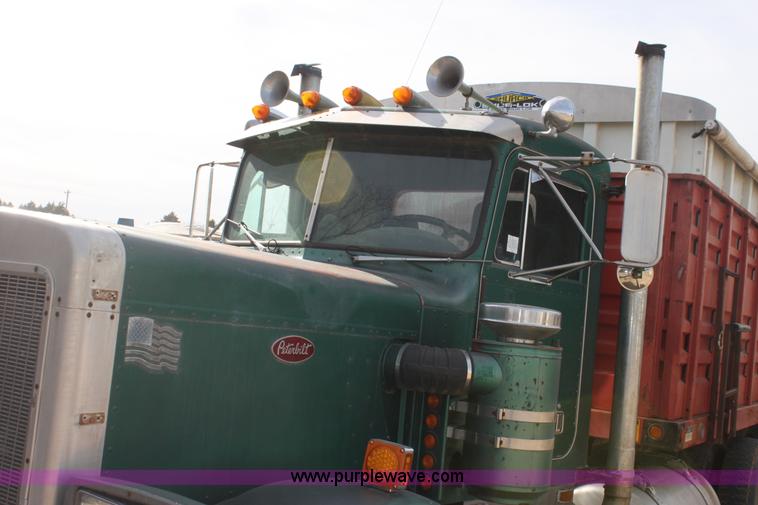 image for item L6507 1984 Peterbilt 359 grain truck