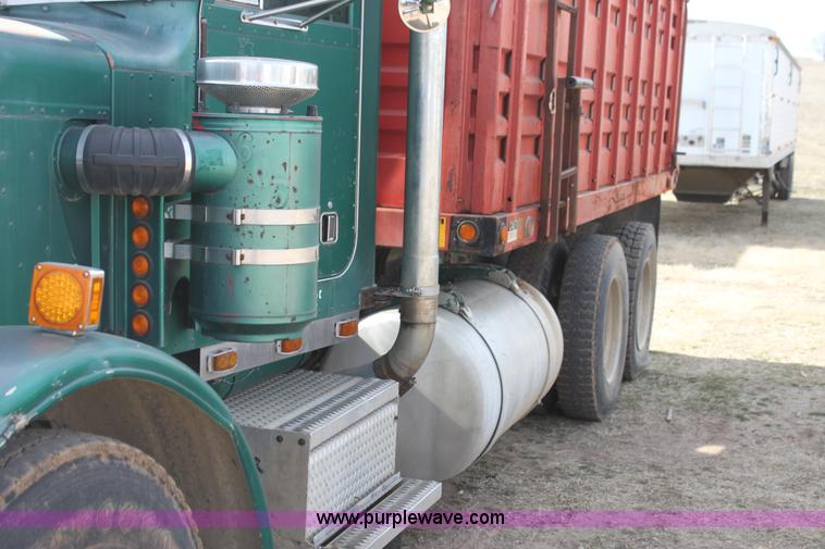 image for item L6507 1984 Peterbilt 359 grain truck