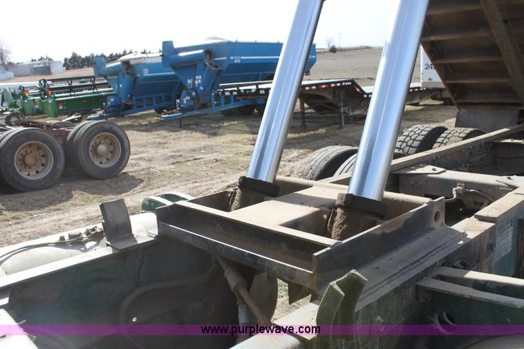 image for item L6507 1984 Peterbilt 359 grain truck