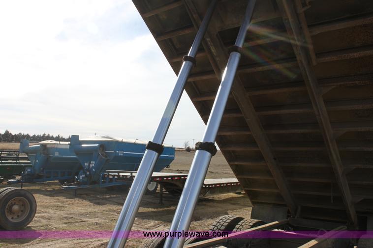 image for item L6507 1984 Peterbilt 359 grain truck