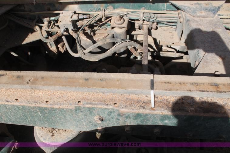 image for item L6507 1984 Peterbilt 359 grain truck