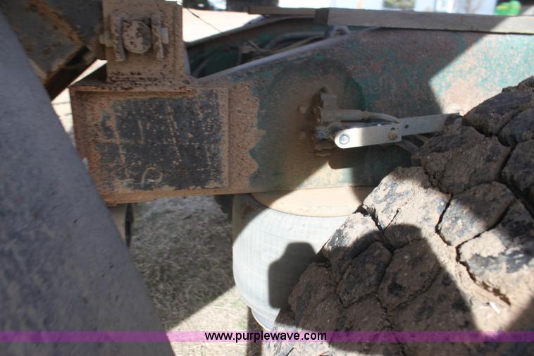 image for item L6507 1984 Peterbilt 359 grain truck