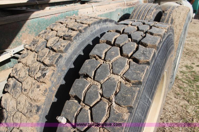 image for item L6507 1984 Peterbilt 359 grain truck