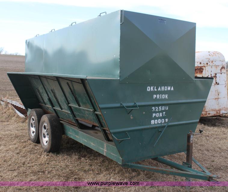 Lemarks Oklahoma Pride creep feeder in Ponca City, OK Item L6508 sold