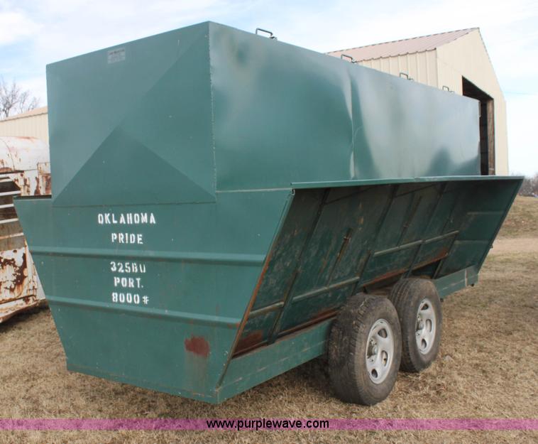 image for item L6508 Lemarks Oklahoma Pride creep feeder