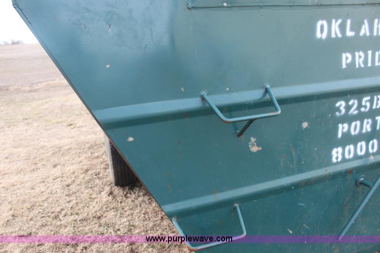 image for item L6508 Lemarks Oklahoma Pride creep feeder