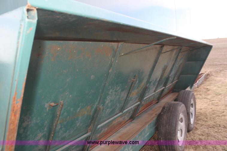 image for item L6508 Lemarks Oklahoma Pride creep feeder