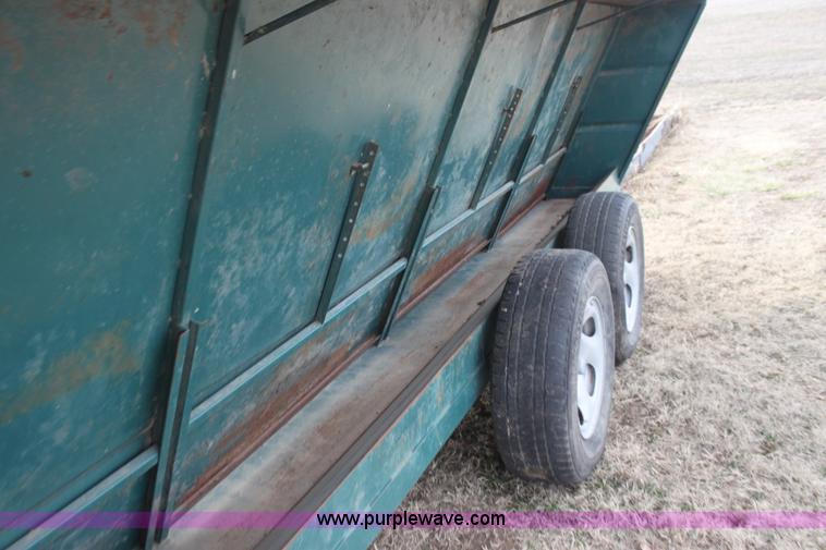 image for item L6508 Lemarks Oklahoma Pride creep feeder