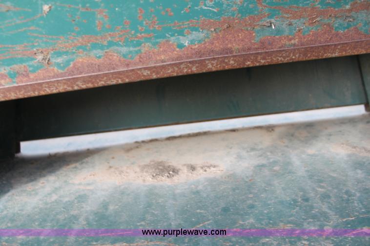 image for item L6508 Lemarks Oklahoma Pride creep feeder