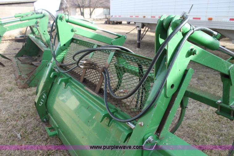 image for item L6513 John Deere 8' loader grapple bucket