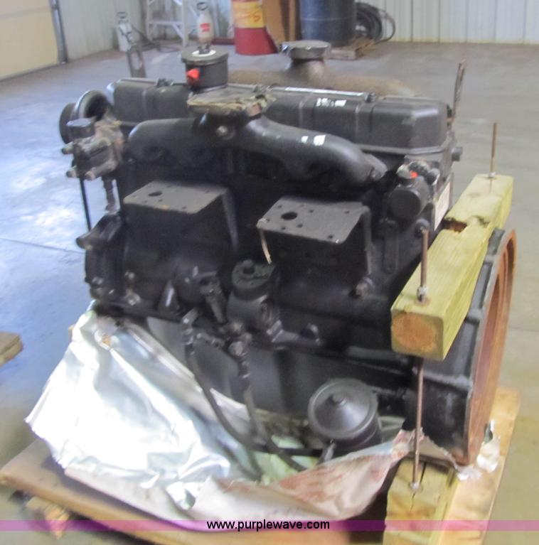 image for item AC9332 White Hercules six cylinder diesel engine