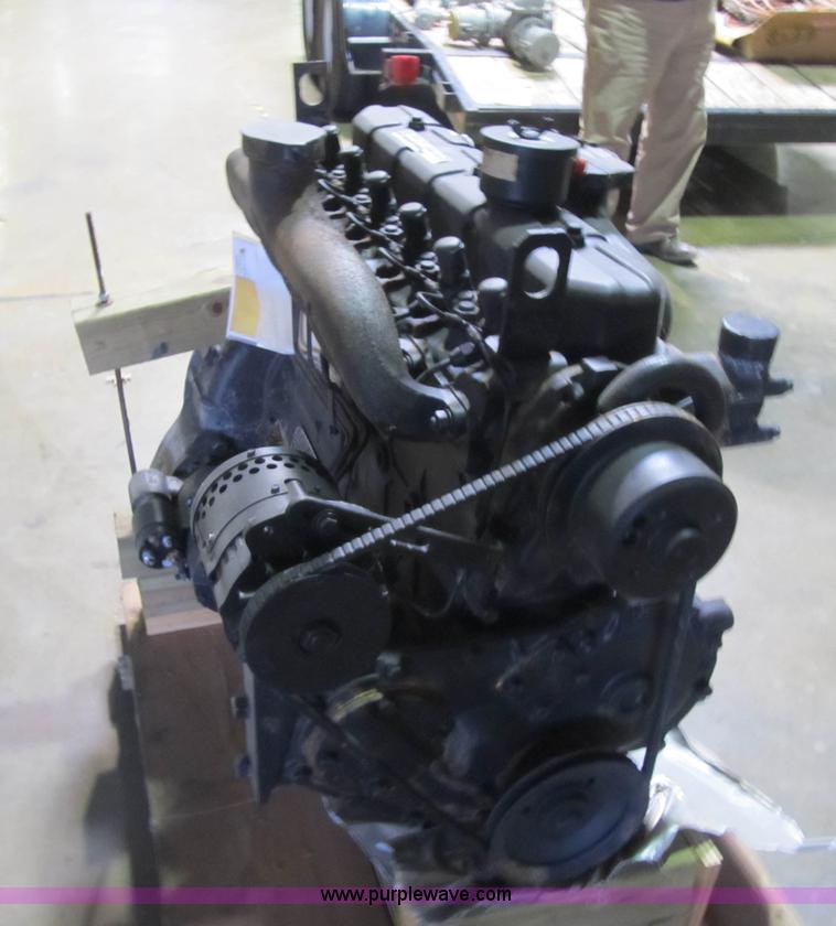 image for item AC9332 White Hercules six cylinder diesel engine