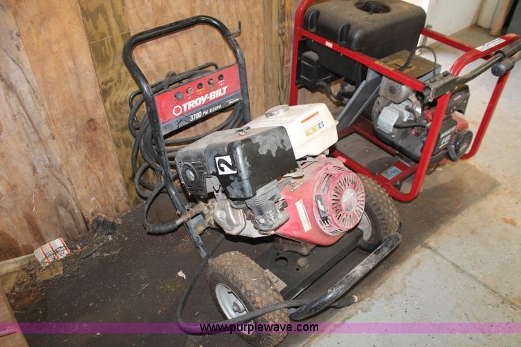 image for item AK9590 Assorted items