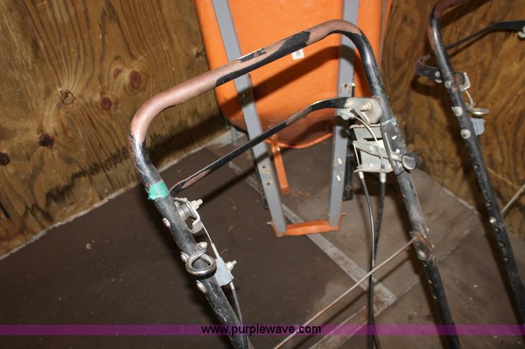 image for item AK9591 (4) Toro push mowers